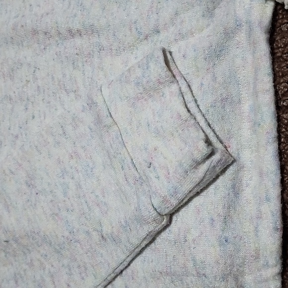 A.n.a sweater. Lightweight. Size XL. Multi color. - Picture 2 of 5